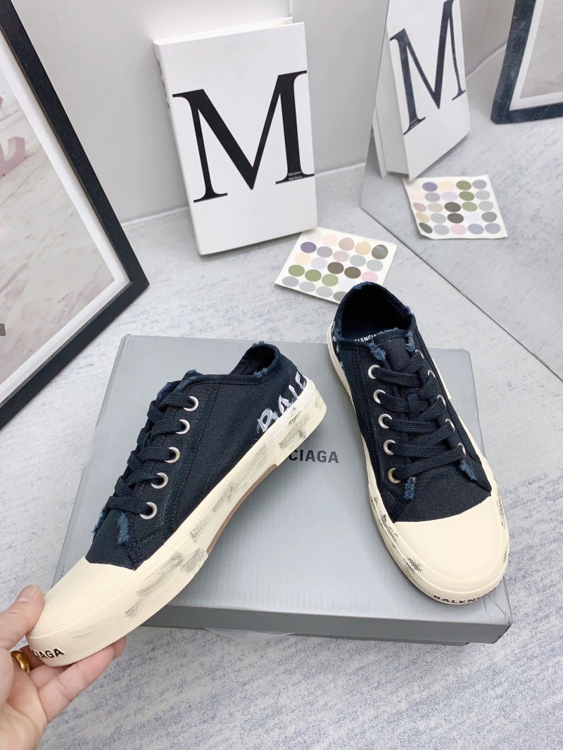 Balenciaga Low Shoes